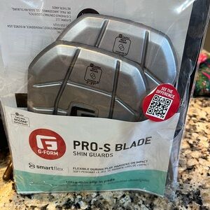 Pro-S Blade Shin Guards - Silver